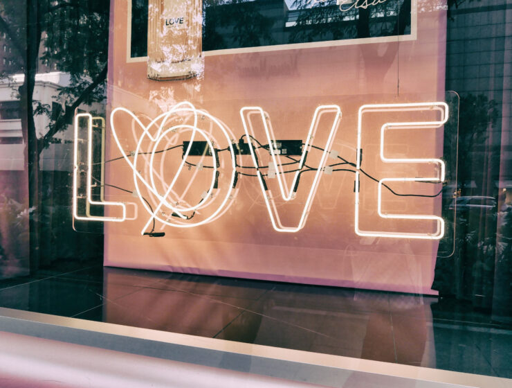 love neon letters